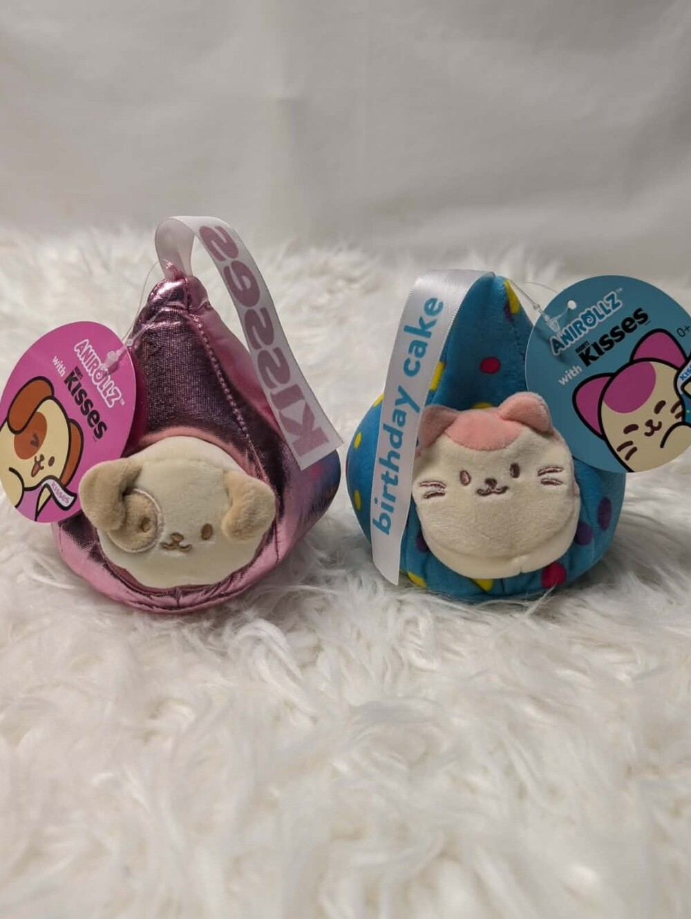 ✨️Nwt 2pc Kisses Plush Kids Accessory - Pink and Blue